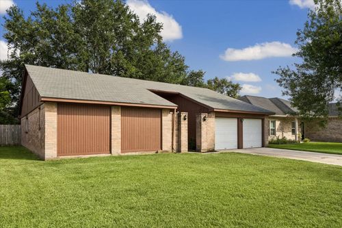 2311 Webster Ranch Rd, Friendswood, TX, 77546-2660 | Card Image