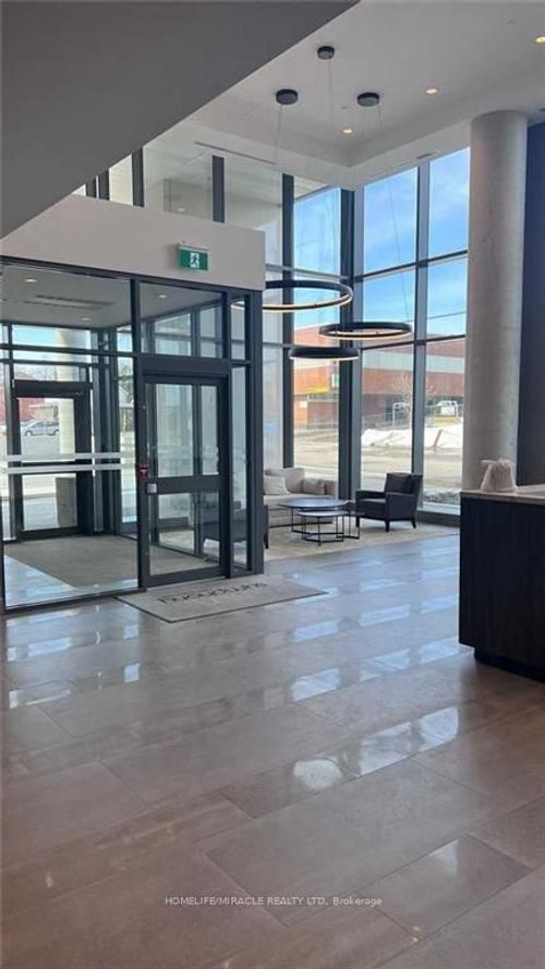 201-15 Lynch St, Brampton, ON, L6W0C7 | Card Image