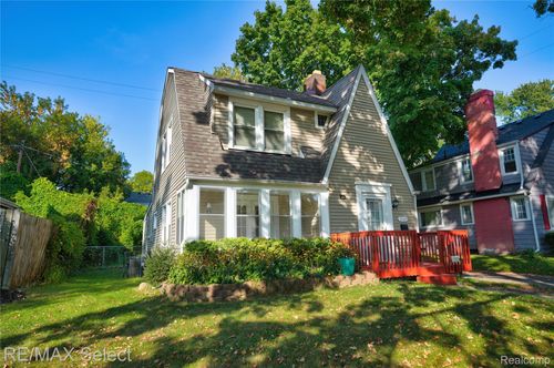 2448 Thomas St, Flint, MI, 48504-4687 | Card Image