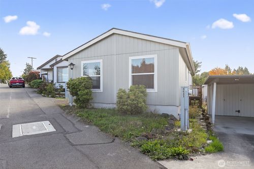 3433 S 182nd St, SeaTac, WA, 98188-4947 | Card Image
