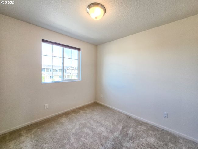 2220 Se 16 Th St, House attached with 3 bedrooms, 3 bathrooms and 2 parking in Gresham OR | Image 21