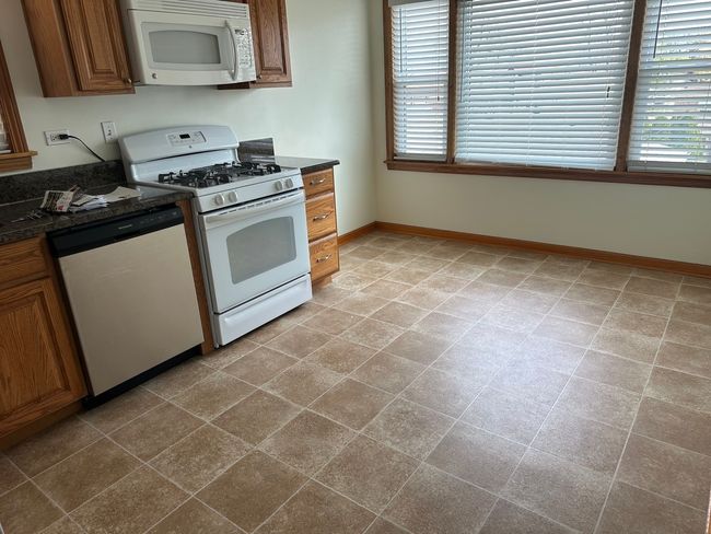 2 - 5551 Mason Ave, Condo with 2 bedrooms, 1 bathrooms and 1 parking in Chicago IL | Image 8