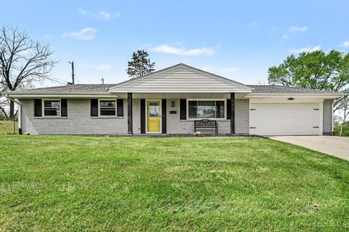 6209 7 Pines Dr, Dayton, OH, 45449-3042 | Card Image