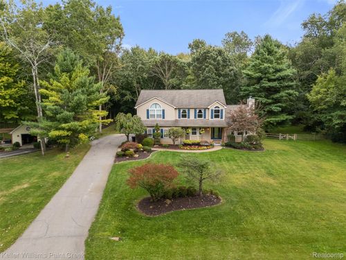 1847 High Pointe Dr, Oxford, MI, 48371-5836 | Card Image