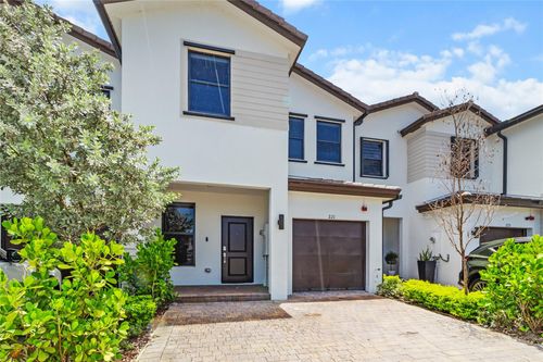 221 Sw 159th Way, Pembroke Pines, FL, 33027-4243 | Card Image