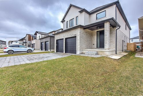 1480 Medway Park Dr, London, ON, N6G0Z6 | Card Image