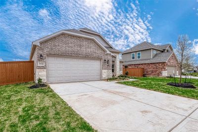 1041 Comal Trail Drive, House other with 3 bedrooms, 2 bathrooms and null parking in Dayton TX | Image 2