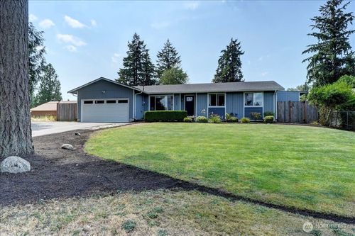 37427 39th Ave S, Auburn, WA, 98001-8721 | Card Image
