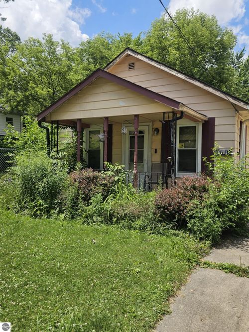 1318 Knapp Ave, Flint, MI, 48503-3238 | Card Image