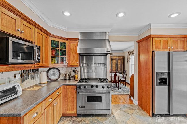 356 Front St, House other with 3 bedrooms, 2 bathrooms and null parking in Dunellen NJ | Image 18
