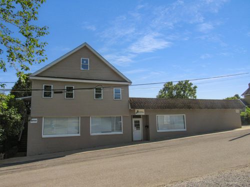 7 W Logan Ave, Dubois, PA, 15801-3052 | Card Image