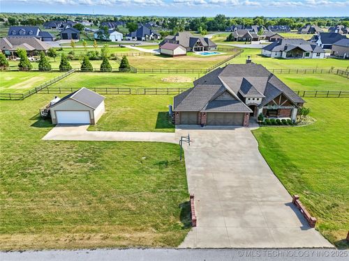 2644 Creekview Rd, Oologah, OK, 74053-4138 | Card Image
