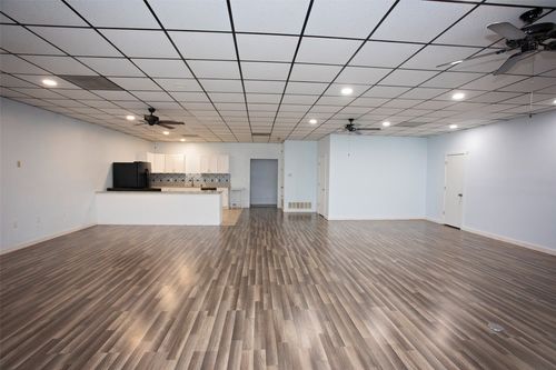 201 Cliff Dr, Graham, TX, 76450-2939 | Card Image