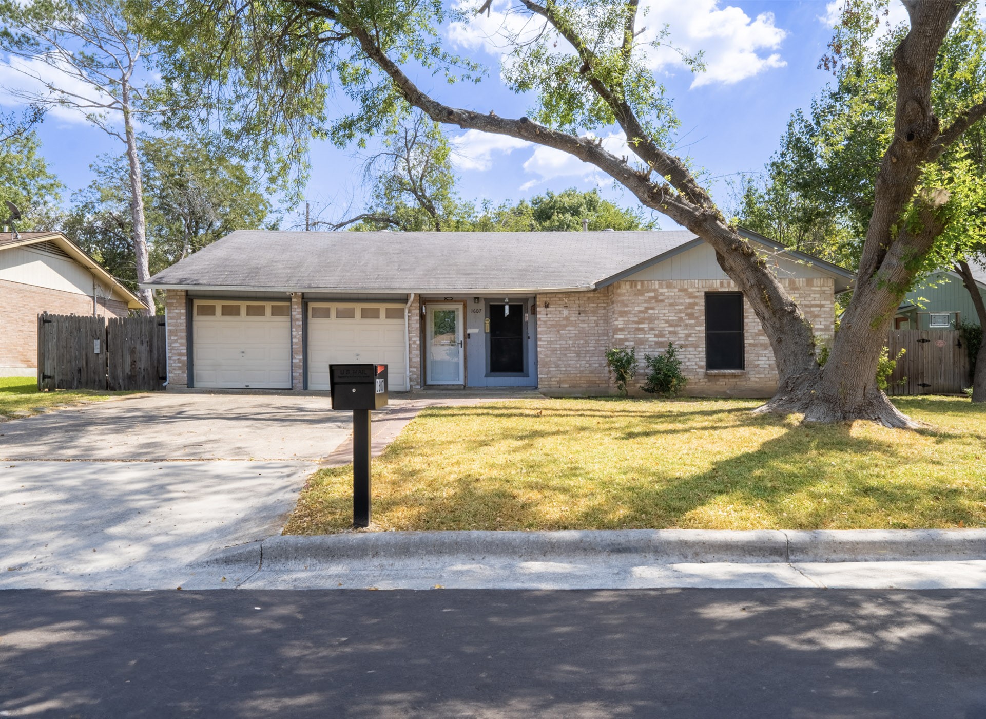 Parkview Ln, San Marcos, TX 78666
