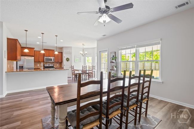 Fabulous layout for entertaining and daily living. | Image 10