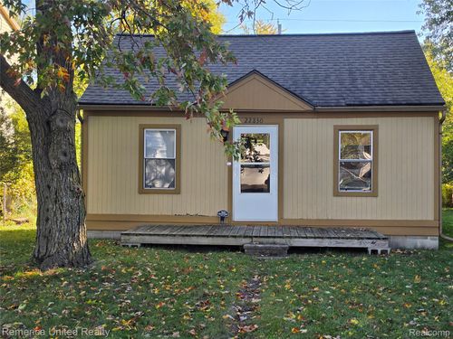 22830 Purdue Avenue, Farmington Hills, MI, 48336 | Card Image