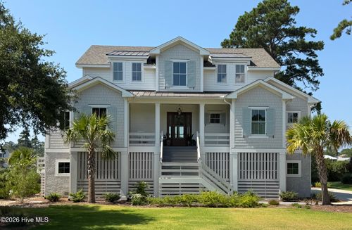 2688 Mariners Way Se, Southport, NC, 28461-8512 | Card Image