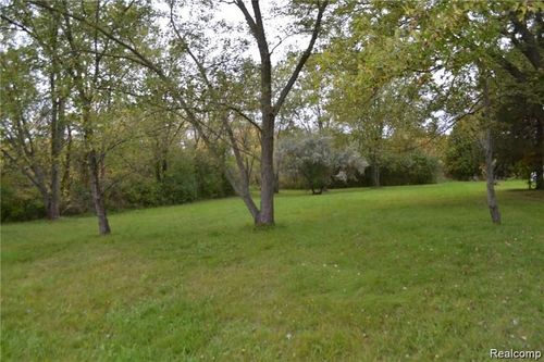 Graham Rd Graham Road, Flint Charter Township, MI, 48532 | Card Image