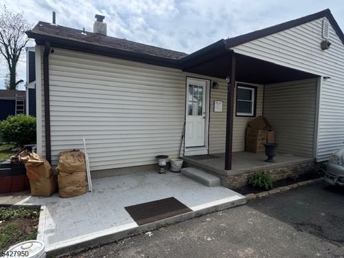646 E 6th St, Plainfield, NJ, 07060-1904 | Card Image