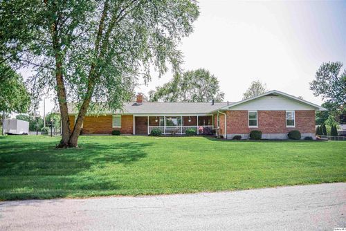 3210 Golf Dr, Quincy, IL, 62301-6553 | Card Image