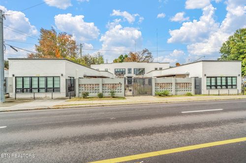 208-3415 N Broadway St, Knoxville, TN, 37917-2760 | Card Image