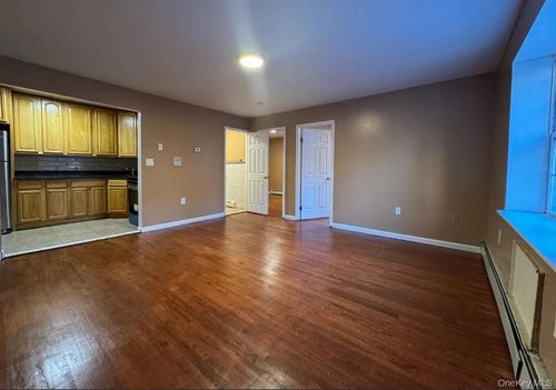 590 E 178th St, Bronx, NY, 10457-4709 | Card Image