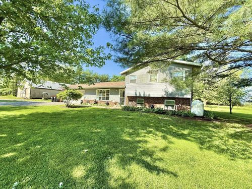 1260 S County Line Rd, Johnstown, OH, 43031-8109 | Card Image