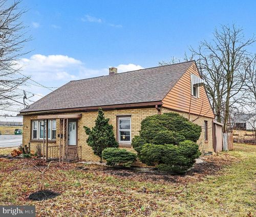 418 E Main St, SHIREMANSTOWN, PA, 17011-6322 | Card Image