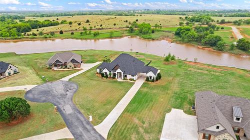 2182 County Street 2945, Blanchard, OK, 73010-4277 | Card Image