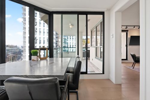 6d-328 Taylor Way, West Vancouver, BC, V7T2Y4 | Card Image