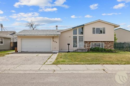 624 1st St S, Hardin, MT, 59034-2306 | Card Image