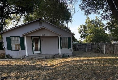 1801 E Highway 285, Falfurrias, TX, 78355-5752 | Card Image