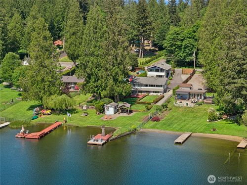 31025 E Lake Morton Dr Se, Kent, WA, 98042-9735 | Card Image
