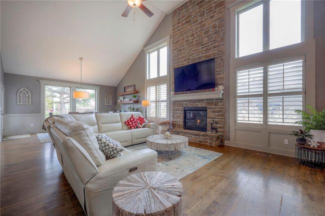823 155 Th Cir, House other with 5 bedrooms, 4 bathrooms and null parking in Basehor KS | Image 6