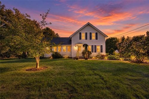 327 Church St, Wood River Junction, RI, 02894-1126 | Card Image