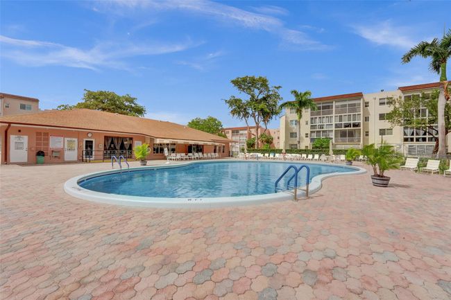 APT-107 - 2831 Somerset Dr, Condo with 1 bedrooms, 1 bathrooms and null parking in Lauderdale Lakes FL | Image 25