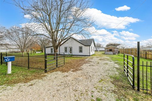 1445 Rogers Rd, Newark, TX, 76071-3734 | Card Image