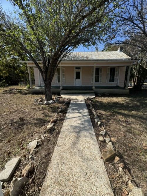 302 S Burleson St, Kyle, TX, 78640-5737 | Card Image