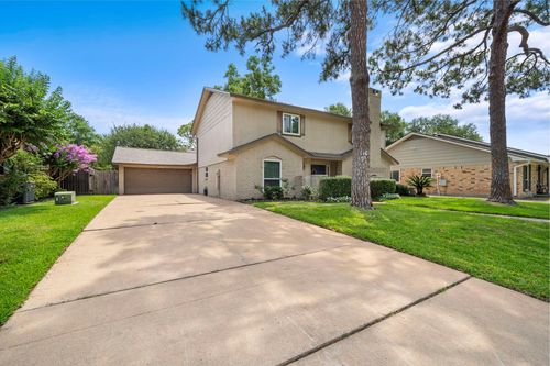 2830 Bernadette Ln, Houston, TX, 77043-1802 | Card Image