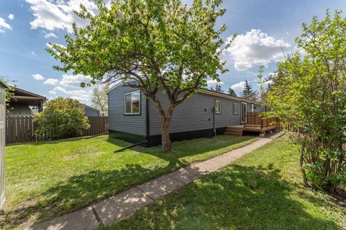 36 Big Hill Way Se, Airdrie, AB, T4A1M7 | Card Image