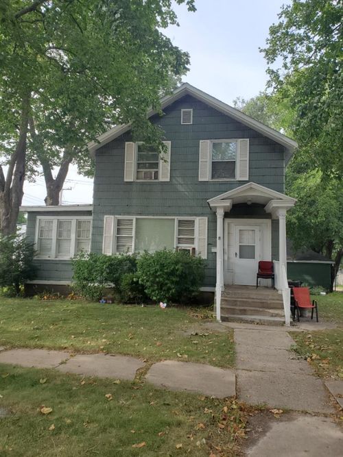 328 W Douglas St, Freeport, IL, 61032-4023 | Card Image