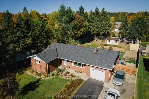 10 Robertson Crt, Sundridge, ON, P0A1Z0 | Card Image