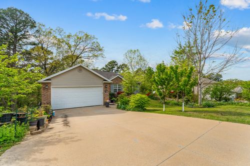 145 Lillian Ln, Hollister, MO, 65672-5721 | Card Image