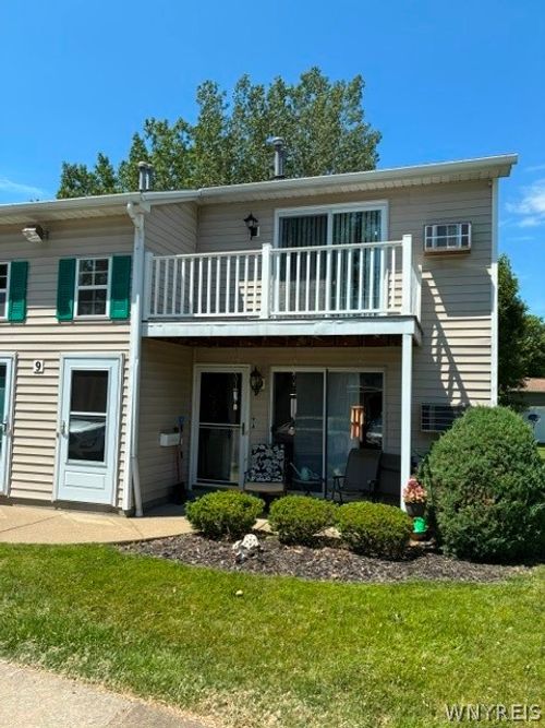 9b-9B Sunmist Sq, Amherst, NY, 14228-1648 | Card Image