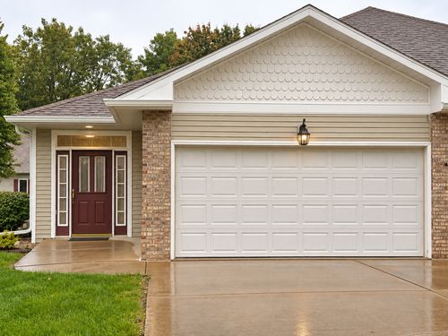 313-313 Bryant Circle Dr, Princeton, IL, 61356-2327 | Card Image
