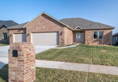 3801 W Broadmoor St, Springfield, MO, 65807-2613 | Card Image