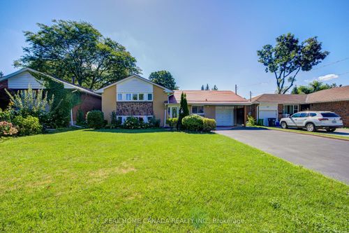29 Ellesboro Dr, Mississauga, ON, L5N1C3 | Card Image