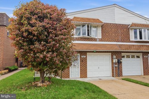 7904 Calvert St, PHILADELPHIA, PA, 19152-3414 | Card Image