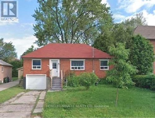 106 Johnston Ave, North York, ON, M2N1H2 | Card Image