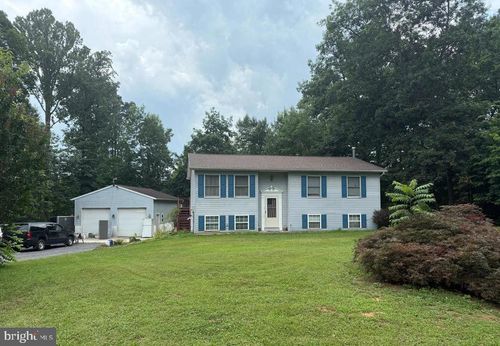 319 Canal Rd, FALLING WATERS, WV, 25419-4806 | Card Image